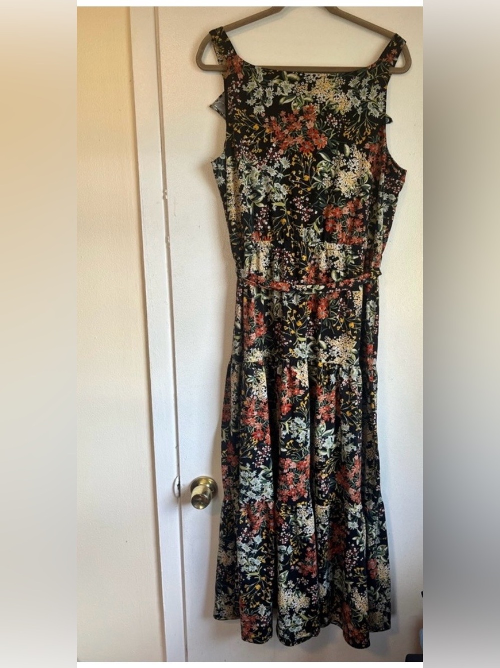 Emma & Michele Women's Black
Floral Multi-Color Sleeveless Maxi Dress Size Large